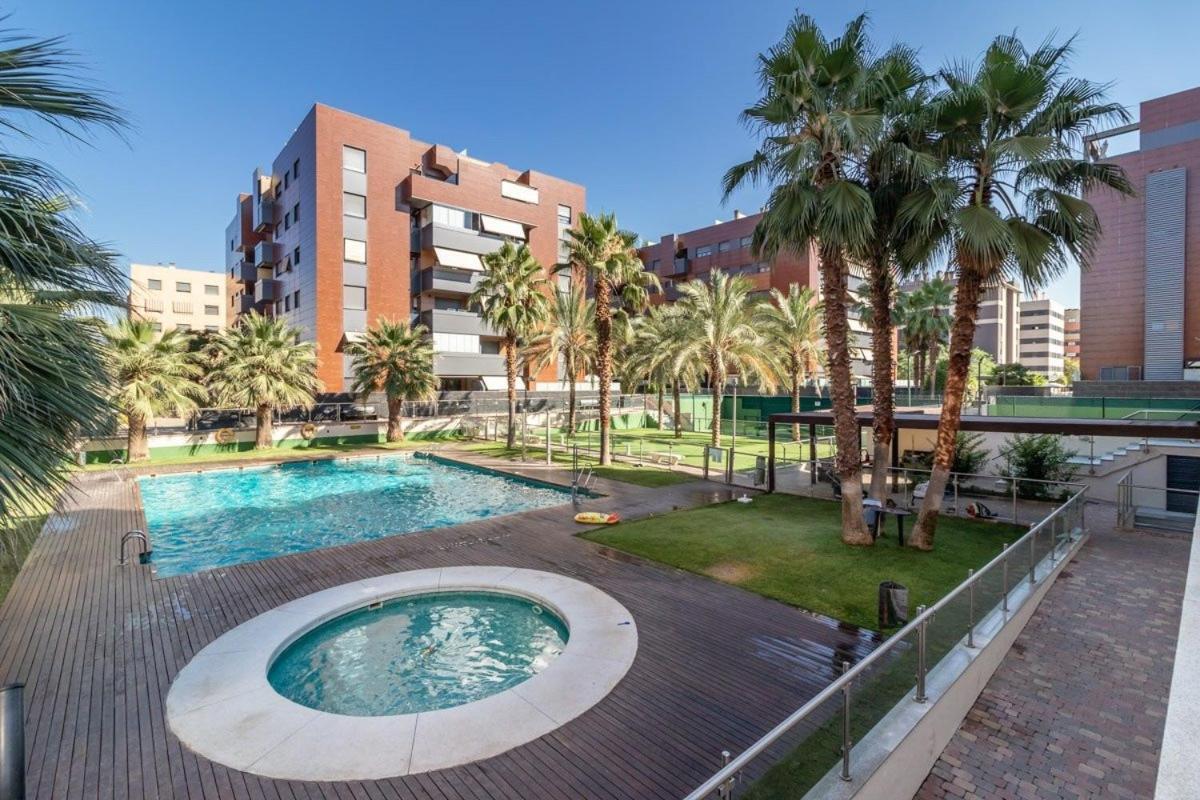Apartamento Forum-Ciencias Con Piscina, Gym & Parking Granada Exteriör bild